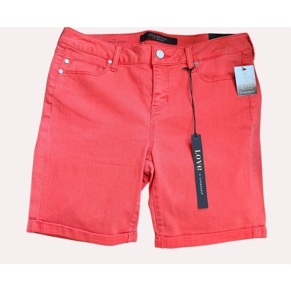 NWT Liverpool Los Angeles The Walking Short Georgia Coral Size 6/28 Cuffed